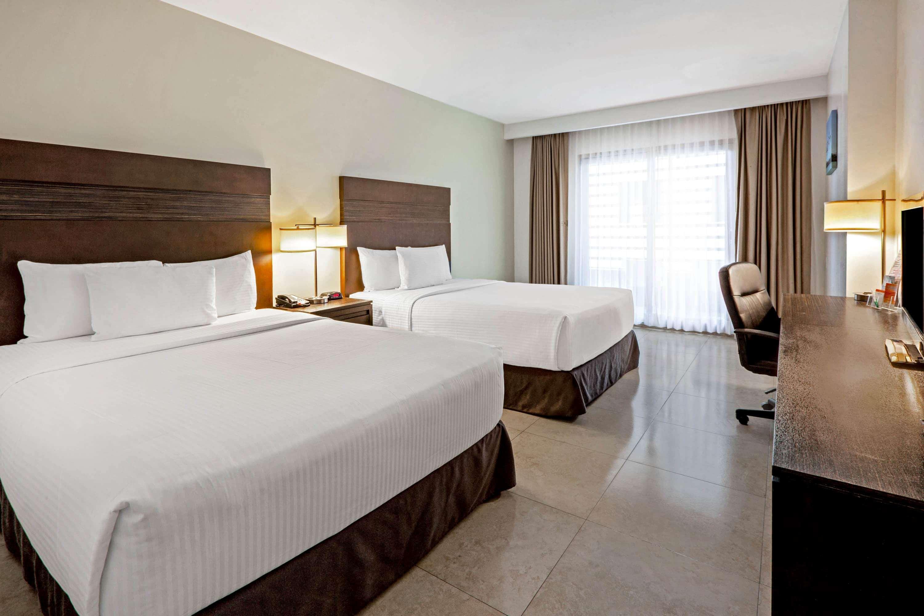 Wyndham Garden Cancun Downtown エクステリア 写真