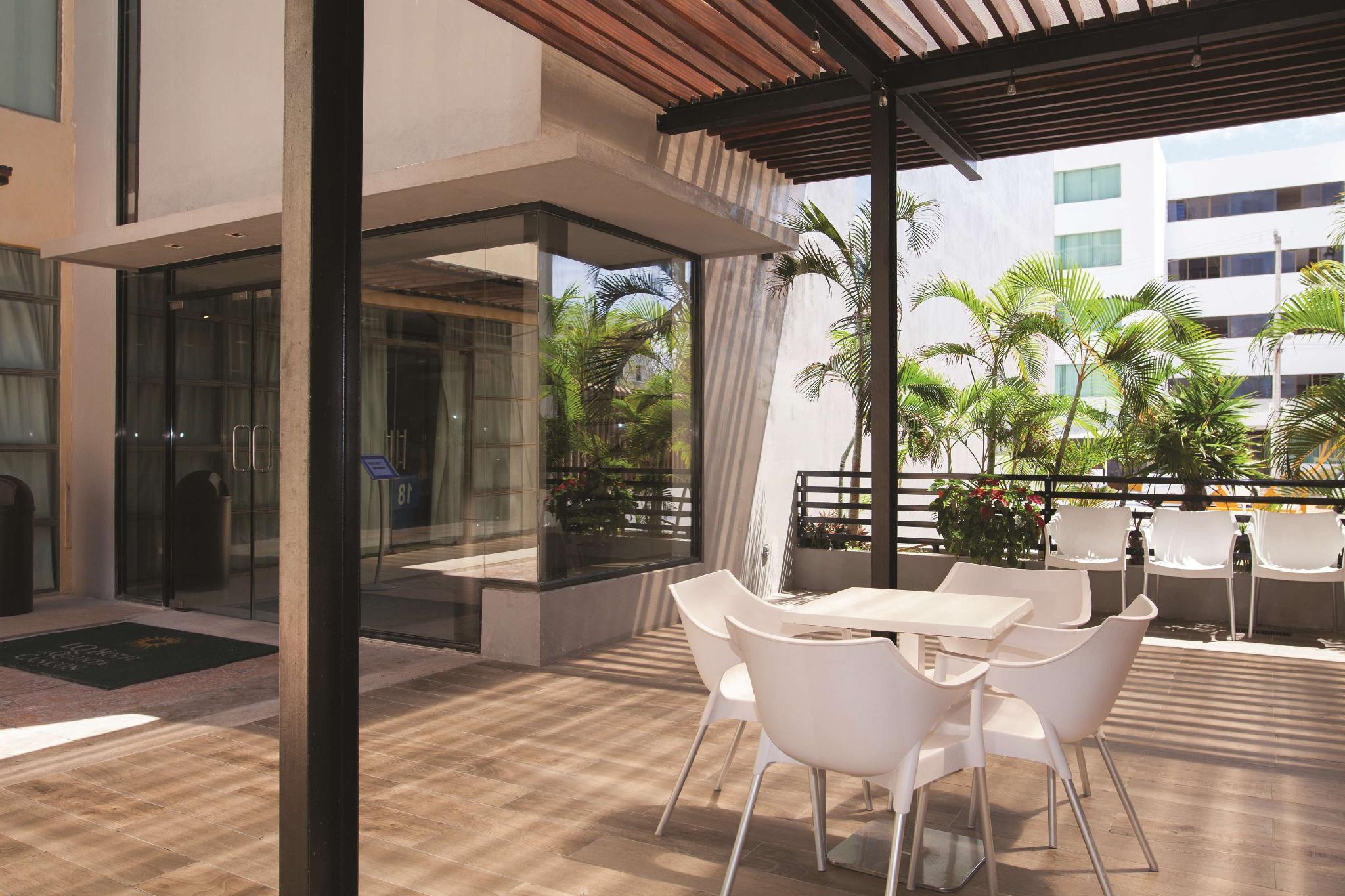 Wyndham Garden Cancun Downtown エクステリア 写真