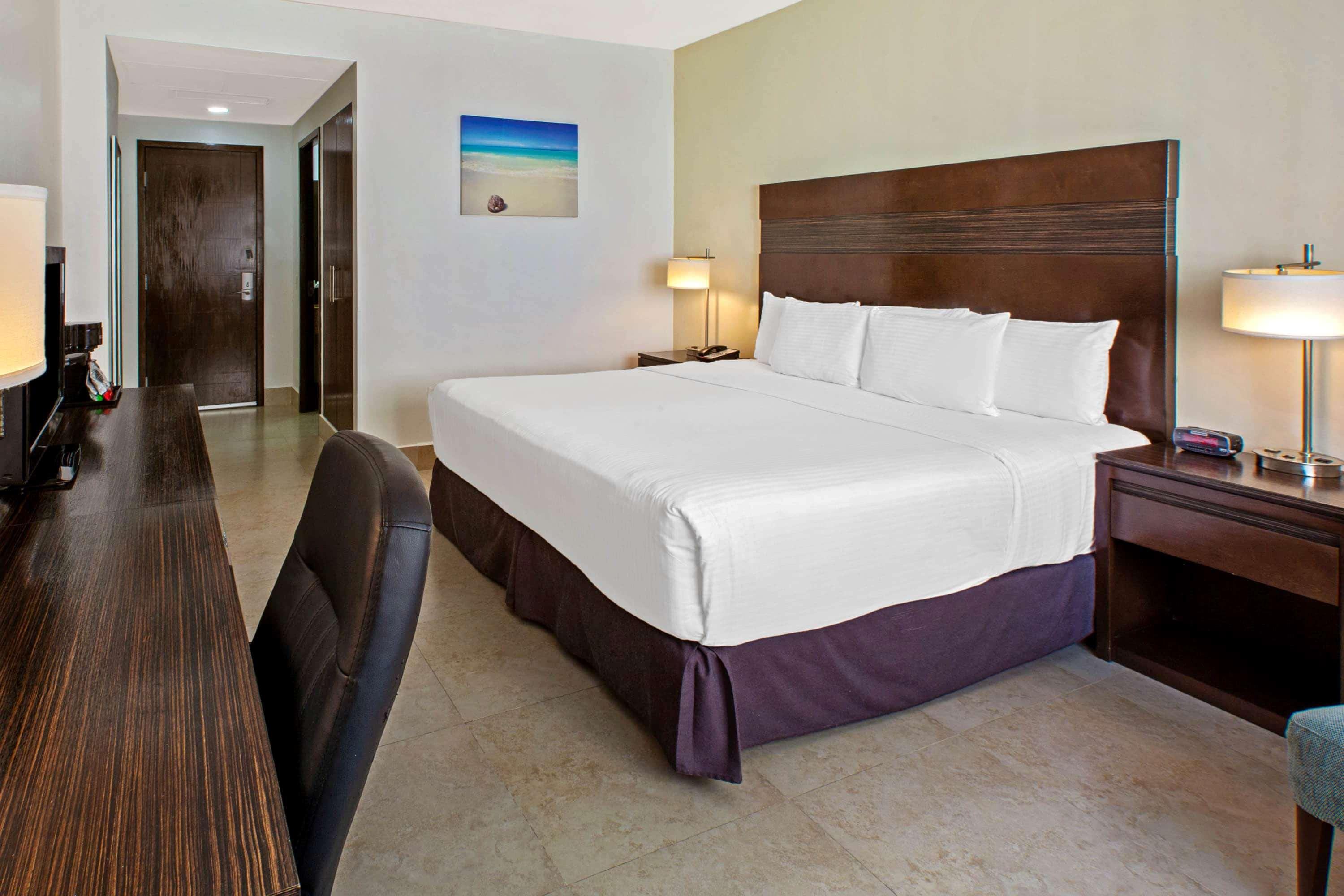 Wyndham Garden Cancun Downtown エクステリア 写真