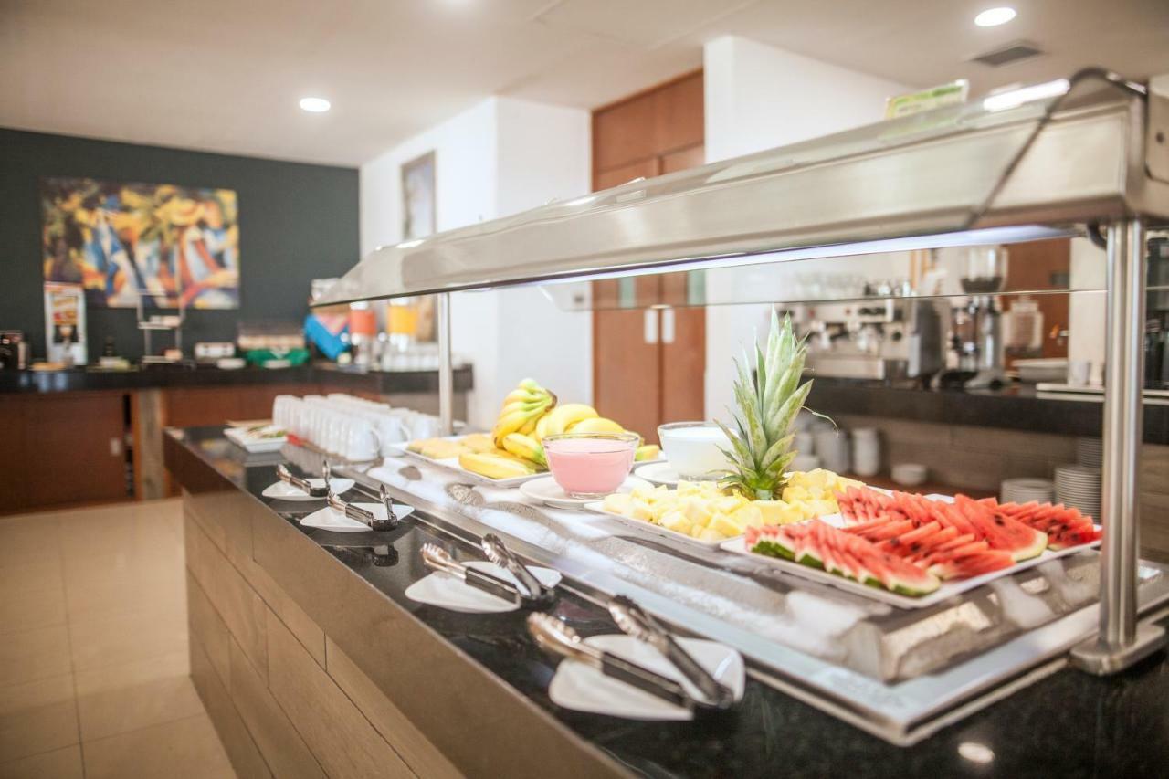Wyndham Garden Cancun Downtown エクステリア 写真